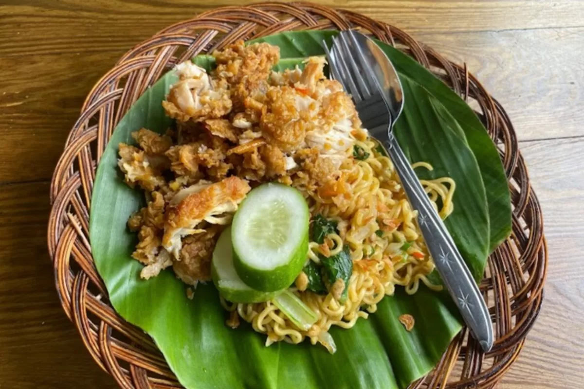 Ayam Geprek Mas Bim: Rasa Pedas yang Menggigit di Jantung Cilacap